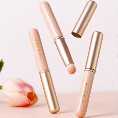 Lip Brush